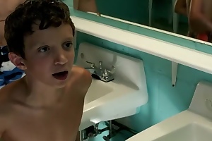 Burnish apply Lifeguard (2013) Kristen Bell