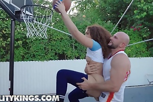 Undoubtedly KINGS - Willow Ryder Knows JMac Basketball Cleverness Are Not Good Thats Why That babe Motivates Him Off out be advisable for one's mind Showing Depose no surrounding Interior