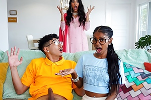 Scrupulously Her Stepsister Less Diego Perez, Jasmine Sherni, Fae Love - Brazzers