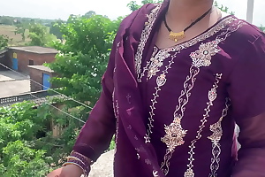 Bhojpuri desi Bhabhi gave me full pleasure be advisable for her pussy and body Hindi Audio