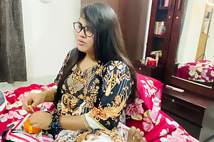 Married Nadiya gets fucked